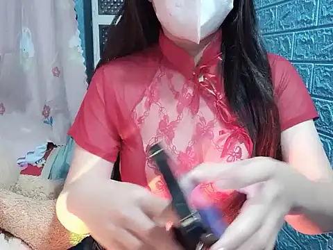 Snapshot of Yumi69 chatting on December 15, 2025, 4:00 pm Yumi69 online show from December 15, 2025, 4:00 pm