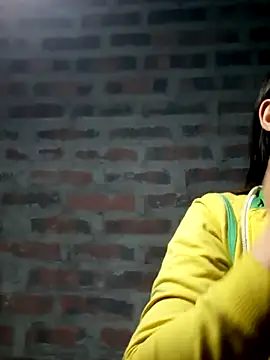 yana-zz online show from February 12, 2026, 9:10 pm