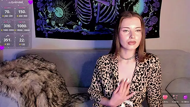 Snapshot of XxxCosmicBitch chatting on December 17, 2025, 7:58 am XxxCosmicBitch online show from December 17, 2025, 7:58 am