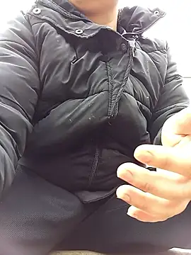 -myaa- online show from February 24, 2026, 1:25 am