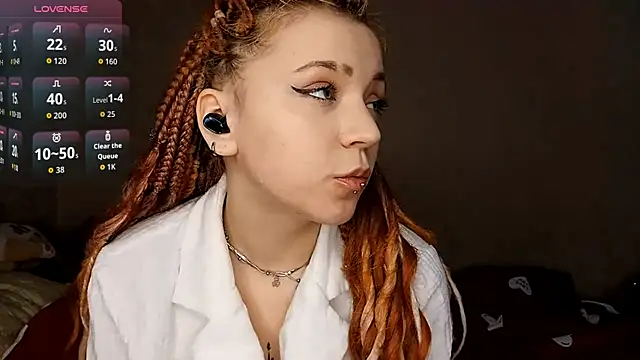 NoMoreCIothes online show from January 10, 2026, 9:55 am