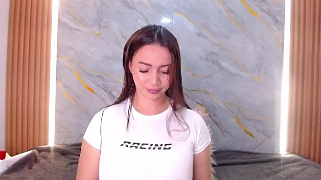 rebecagoldene online show from May 22, 2026, 1:39 pm