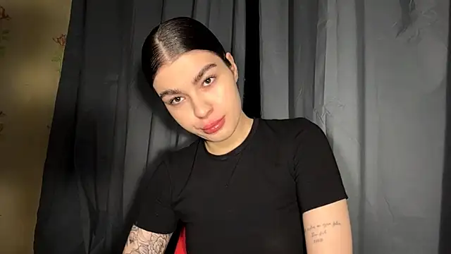 Snapshot of CreatedPermussion chatting on January 15, 2026, 8:01 pm CreatedPermussion online show from January 15, 2026, 8:01 pm