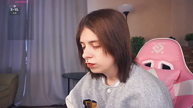 IleanaPishko online show from January 16, 2026, 8:40 am