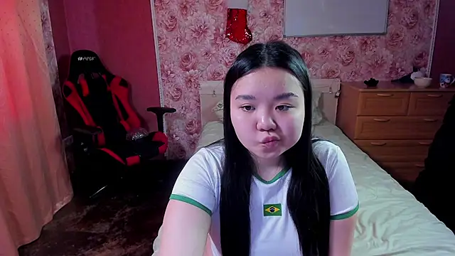 hungrybunny333 online show from December 20, 2025, 5:25 am