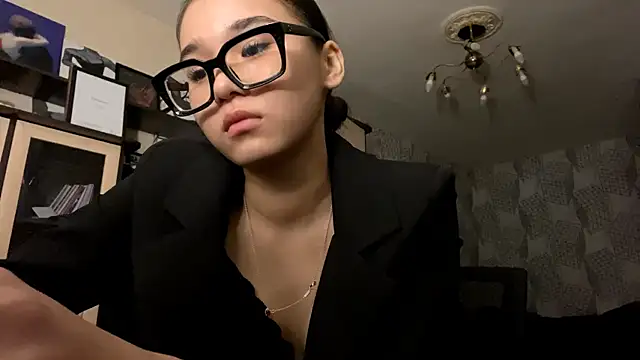 Ronnni Schmidt online show from February 4, 2026, 1:28 pm