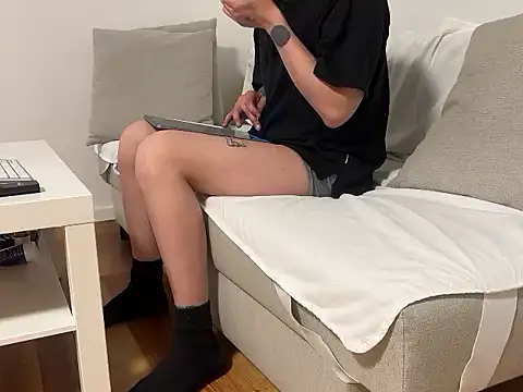 Snapshot of canberlinxy chatting on March 20, 2026, 3:11 am canberlinxy online show from March 20, 2026, 3:11 am