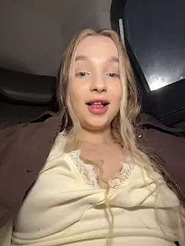 -teenytiny- online show from January 13, 2026, 4:45 pm