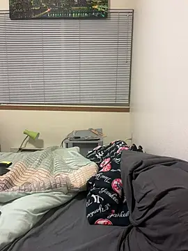 ToneTone2222 online show from April 16, 2026, 3:51 am