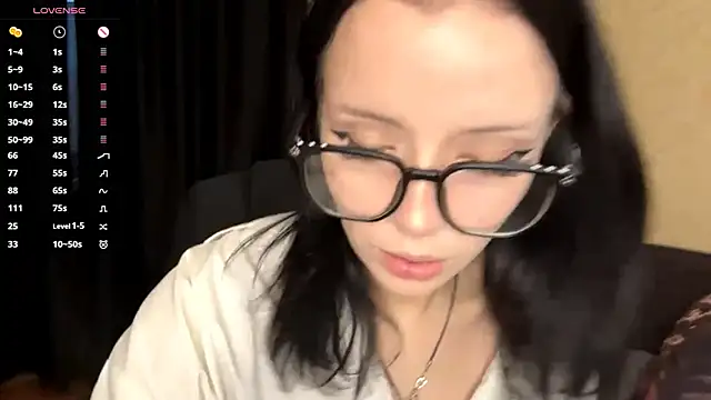 Eva blo0m online show from December 19, 2025, 12:56 pm