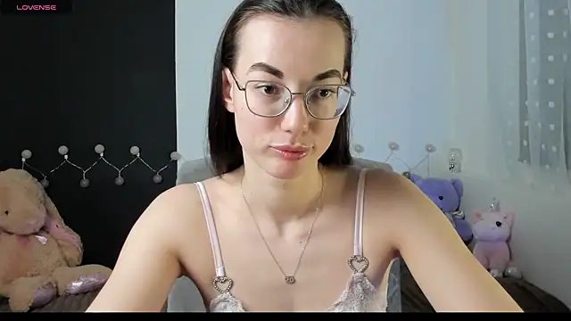 Snapshot of EmmaJacson chatting on March 3, 2026, 7:09 pm EmmaJacson online show from March 3, 2026, 7:09 pm