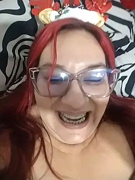 Snapshot of sharon_G chatting on December 14, 2025, 7:18 pm sharon G online show from December 14, 2025, 7:18 pm