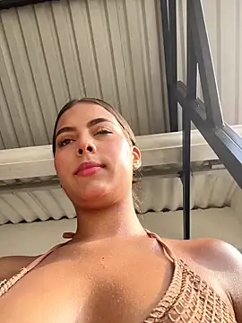 Valeria-escobar online show from March 21, 2026, 1:37 pm