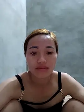 Snapshot of little-effy chatting on December 21, 2025, 9:05 am little-effy online show from December 21, 2025, 9:05 am