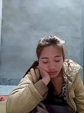 Snapshot of little-effy chatting on January 8, 2026, 7:43 am little-effy online show from January 8, 2026, 7:43 am