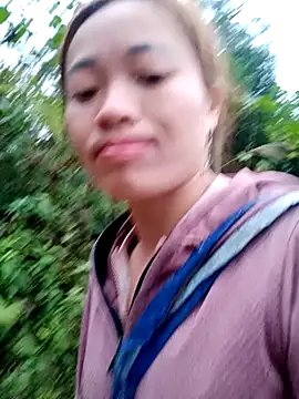 Snapshot of little-effy chatting on January 10, 2026, 12:01 am little-effy online show from January 10, 2026, 12:01 am