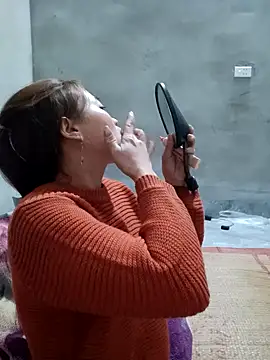 Snapshot of little-effy chatting on January 14, 2026, 2:50 am little-effy online show from January 14, 2026, 2:50 am