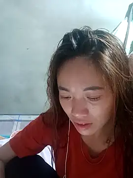 little-effy online show from April 16, 2026, 1:12 pm