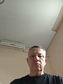 Snapshot of Sashabikros chatting on February 15, 2026, 3:14 am Sashabikros online show from February 15, 2026, 3:14 am