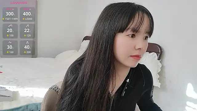 summerxiaojiejie online show from January 9, 2026, 1:41 am