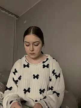 Yaseniya  online show from February 8, 2026, 2:15 am