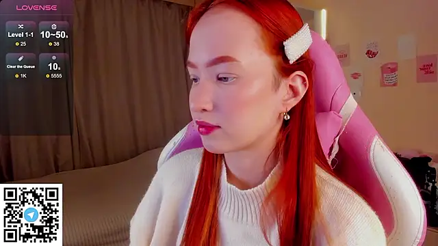 Snapshot of sunflare_ chatting on February 10, 2026, 5:28 pm sunflare online show from February 10, 2026, 5:28 pm