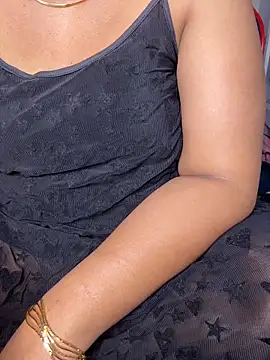 butterflyslay online show from February 26, 2026, 1:48 am