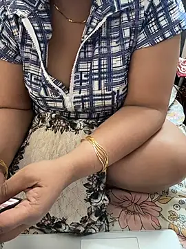 butterflyslay online show from April 11, 2026, 1:21 am