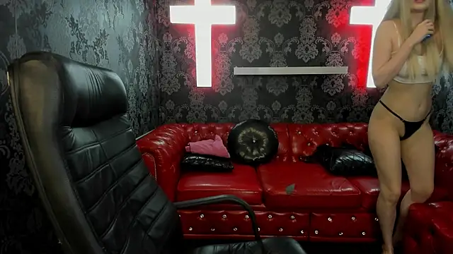 LisaBevy online show from February 18, 2026, 9:11 pm