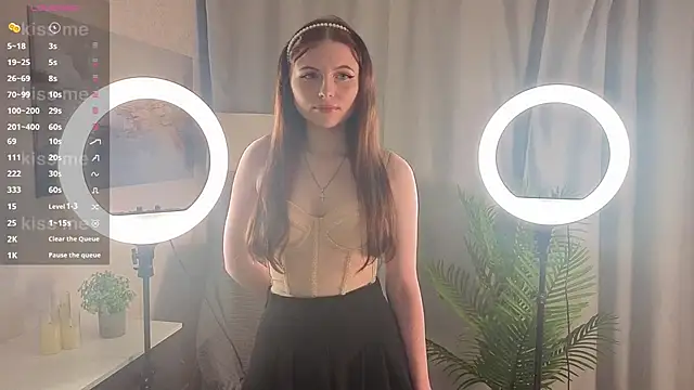 GinnyGowey online show from December 21, 2025, 4:14 pm