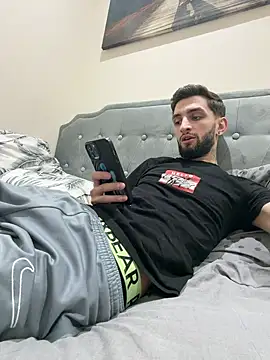 Juliann69Ramiro online show from February 24, 2026, 11:36 pm