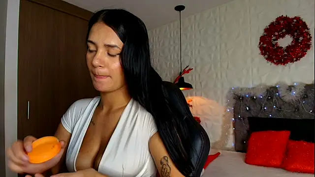 alisson-dl online show from December 19, 2025, 5:20 pm