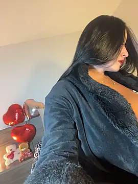 Snapshot of Lena-Williamss chatting on February 15, 2026, 4:09 am Lena-Williamss online show from February 15, 2026, 4:09 am