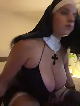 Lena-Williamss online show from June 5, 2026, 2:29 am