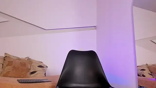 SmoothAlpha  online show from March 23, 2026, 9:19 pm