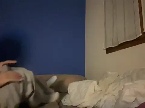 CoquineCharmeuse online show from December 16, 2025, 11:21 pm