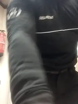 Tonybp84 online show from January 17, 2026, 11:19 pm