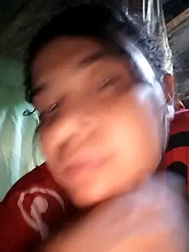 Rousse uwu online show from March 29, 2026, 11:05 pm