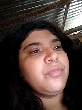 Rousse uwu online show from April 11, 2026, 2:43 pm