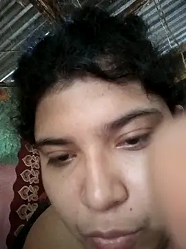 Rousse uwu online show from April 12, 2026, 1:27 pm