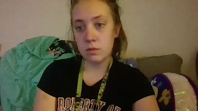 Snapshot of dixielover1229 chatting on March 20, 2026, 5:18 pm dixielover1229 online show from March 20, 2026, 5:18 pm