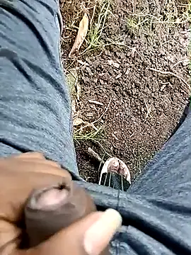 Snapshot of loki-king-143 chatting on February 18, 2026, 2:29 am loki-king-143 online show from February 18, 2026, 2:29 am