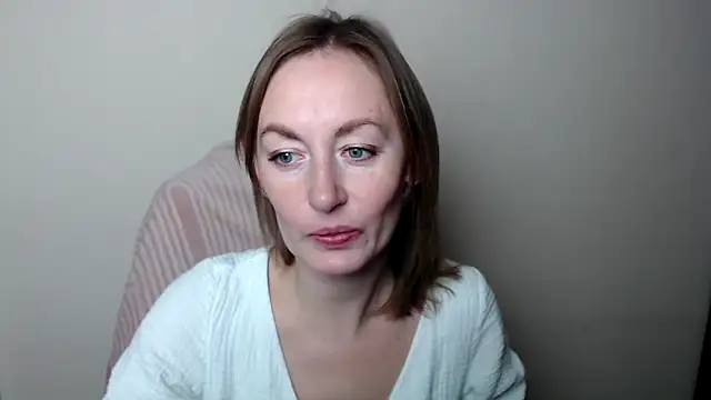 Snapshot of LiaSeass_ chatting on February 15, 2026, 11:41 am LiaSeass online show from February 15, 2026, 11:41 am