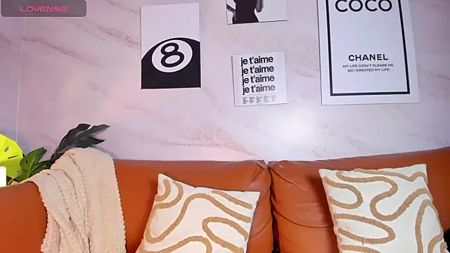 EVANGELIINE 21 online show from February 22, 2026, 7:01 pm