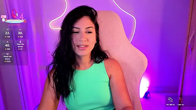 chloebum  online show from April 13, 2026, 11:05 am