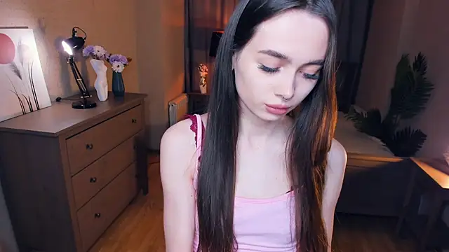 Snapshot of YvonneRobes chatting on January 15, 2026, 7:28 pm YvonneRobes online show from January 15, 2026, 7:28 pm