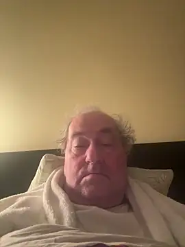 Snapshot of csikar chatting on February 4, 2026, 5:35 am csikar online show from February 4, 2026, 5:35 am