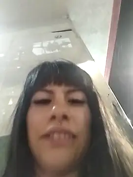 charlotteclover online show from April 22, 2026, 4:37 am