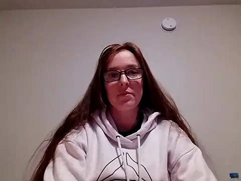 Snapshot of redremmi chatting on December 15, 2025, 12:37 am redremmi online show from December 15, 2025, 12:37 am