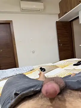 sam07422 online show from April 8, 2026, 9:31 am